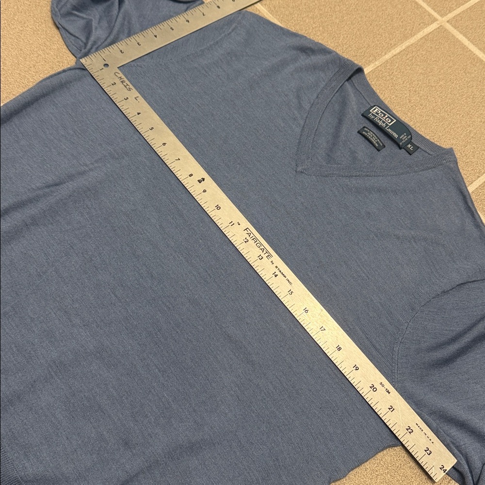 Polo Ralph Lauren Lightweight Merino Wool/Silk/Cashmere V-Neck Sweater - Picture 7 of 10